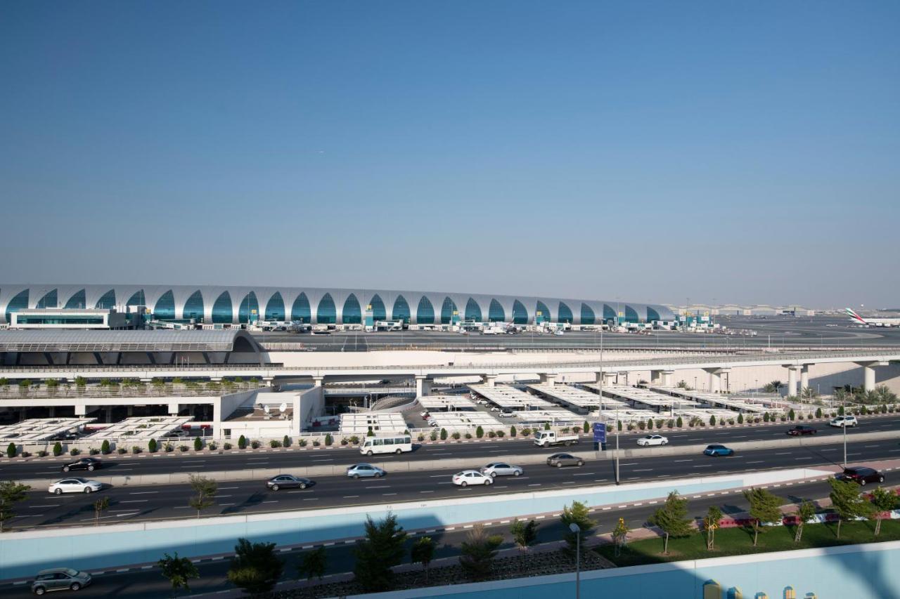 Holiday Inn Express Dubai Airport, An Ihg Hotel Ngoại thất bức ảnh